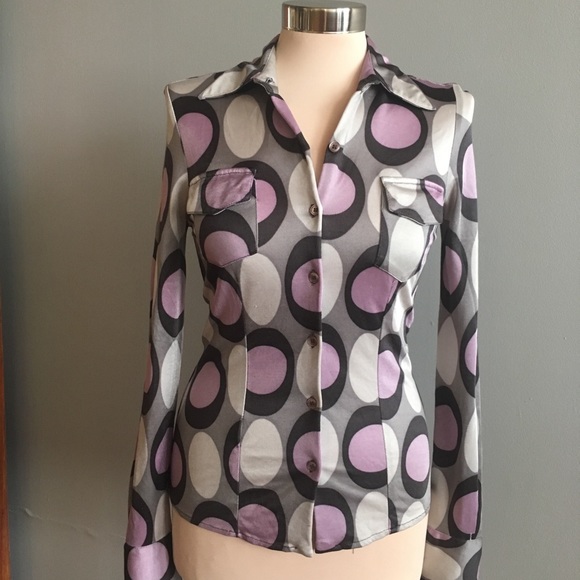 Graphic XS lavender & grey button-down blouse - Picture 2 of 7
